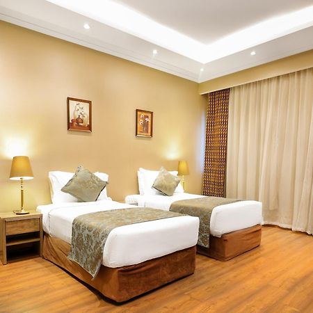 Отель Al Ansar Golden Tulip Медина Экстерьер фото