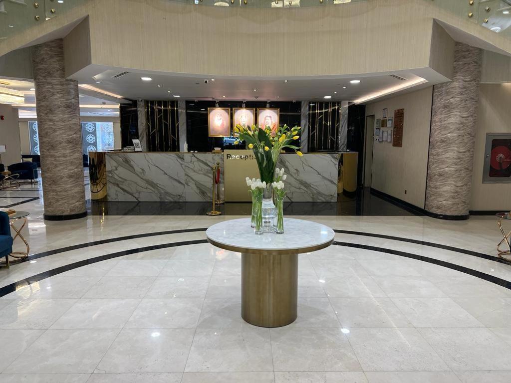 Отель Al Ansar Golden Tulip Медина Экстерьер фото