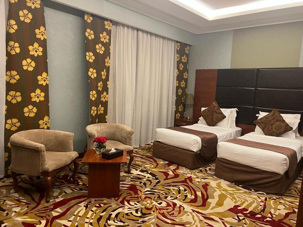 Отель Al Ansar Golden Tulip Медина Экстерьер фото