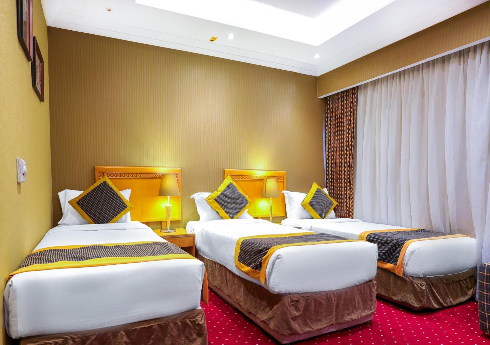 Отель Al Ansar Golden Tulip Медина Экстерьер фото